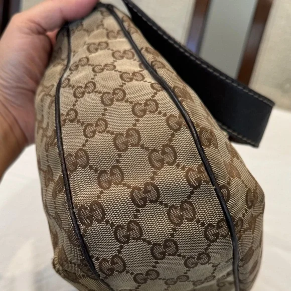 Authentic Gucci Beige and Brown GG Shoulder Bag - Picture 6 of 14